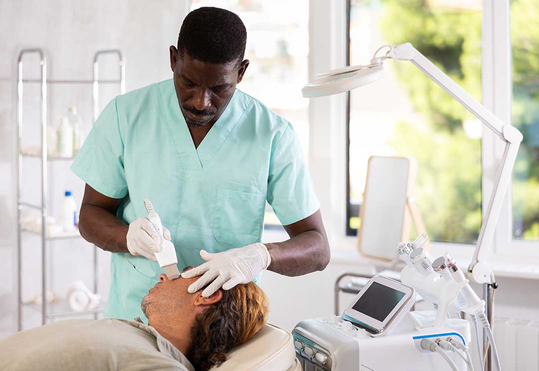 Aesthetician photo from Adobe Stock