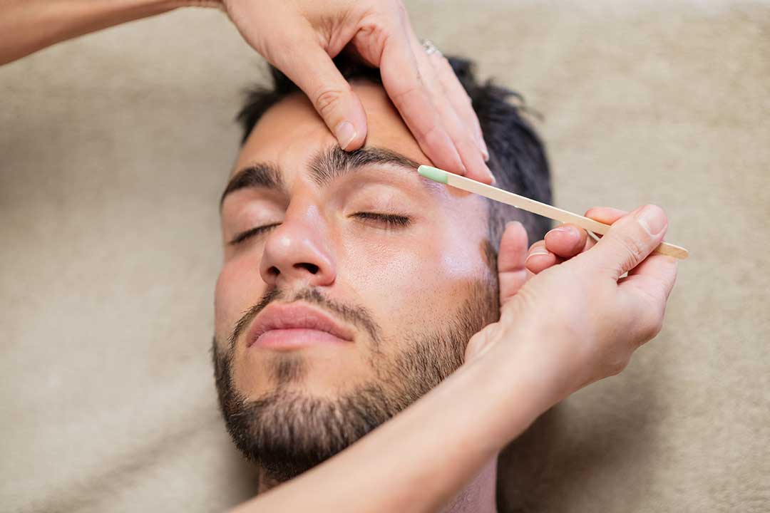 Aesthetician photo from Adobe Stock