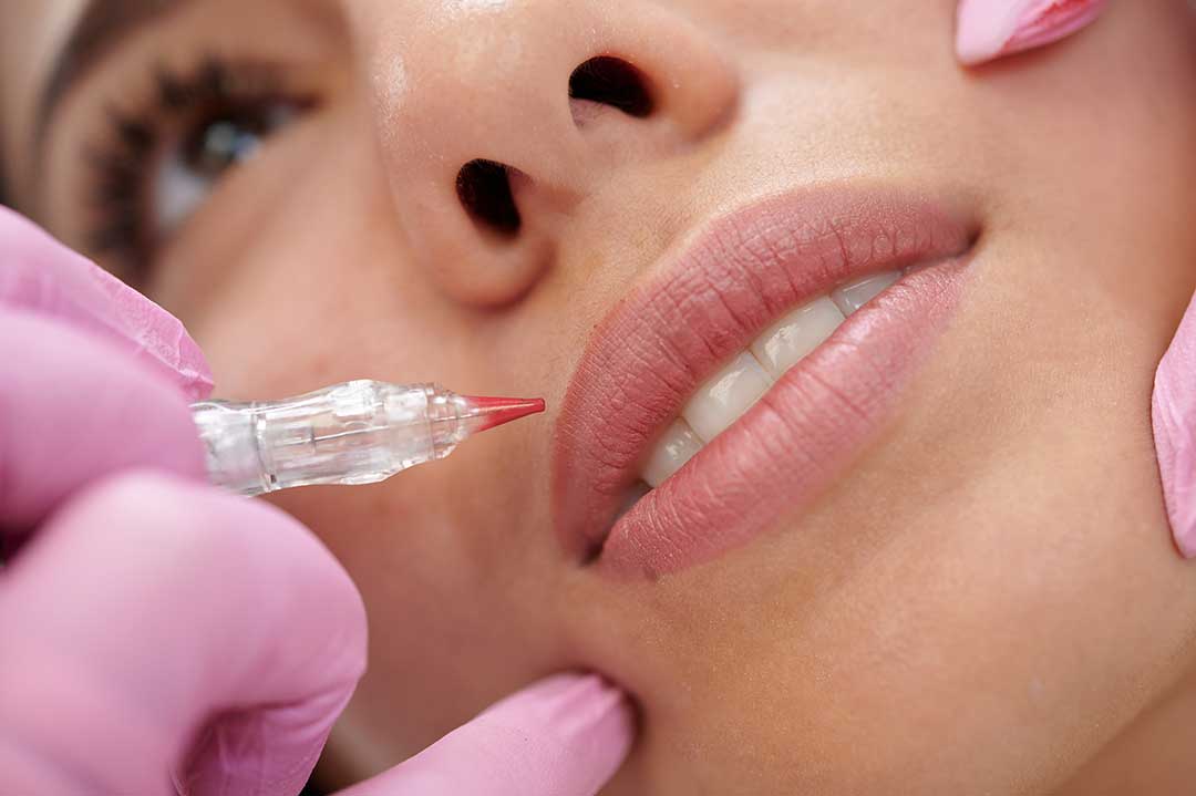 Aesthetician photo from Adobe Stock