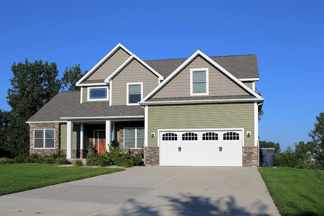 Custom Home Builder photo from Adobe Stock