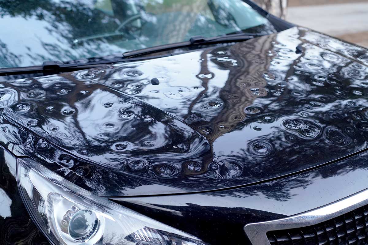 paintless dent repair photo from Adobe Stock