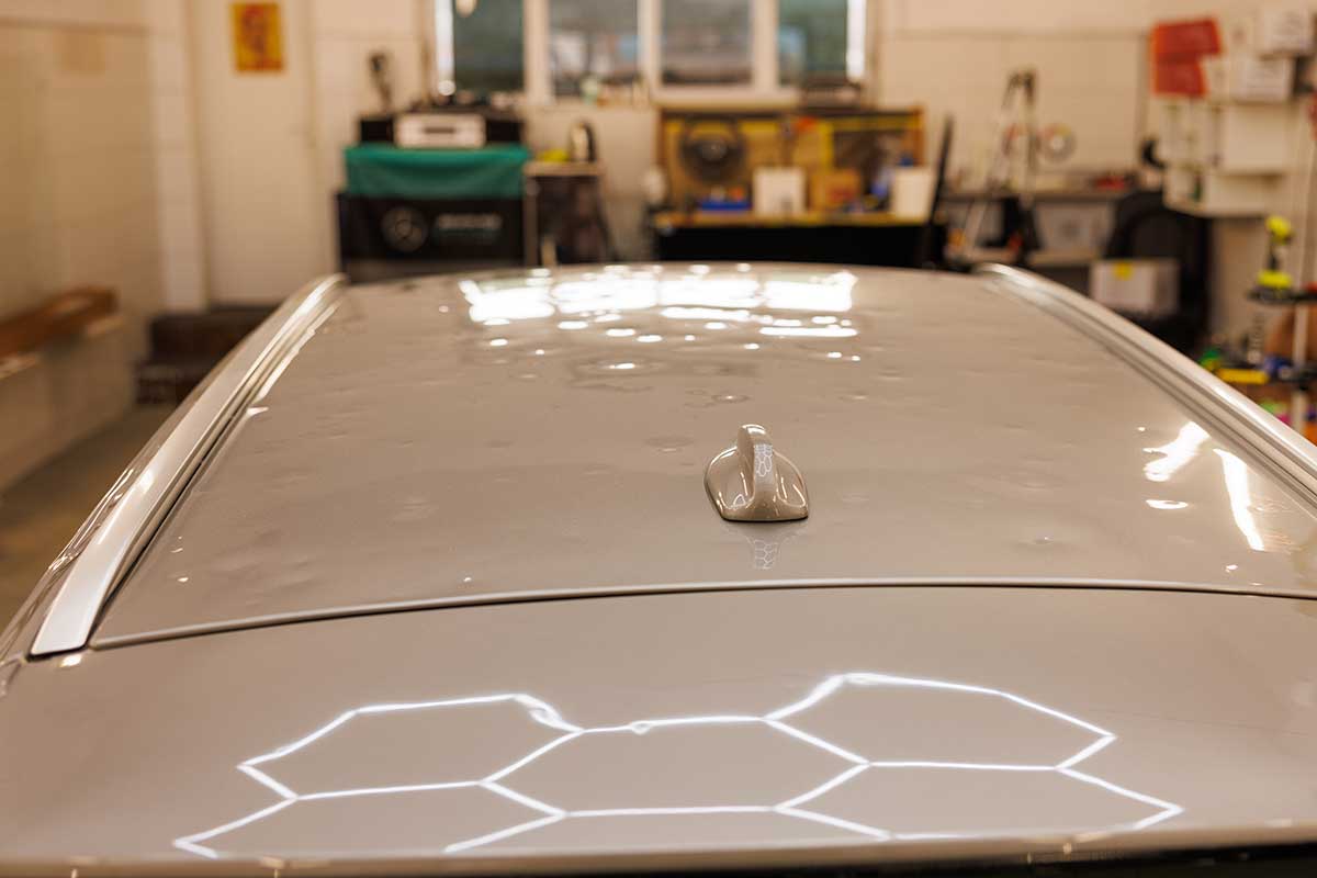 paintless dent repair photo from Adobe Stock
